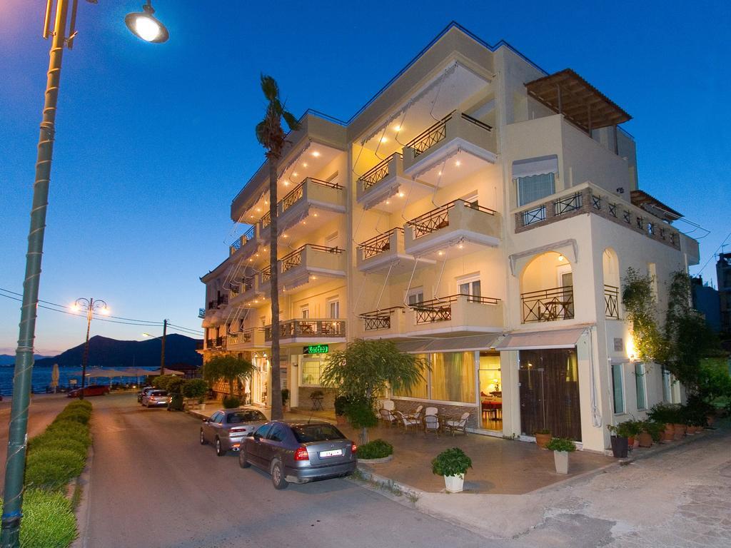 G. Kiapekou Aparthotel Loutrá Edipsoú Eksteriør bilde