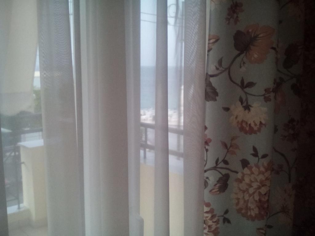 G. Kiapekou Aparthotel Loutrá Edipsoú Eksteriør bilde