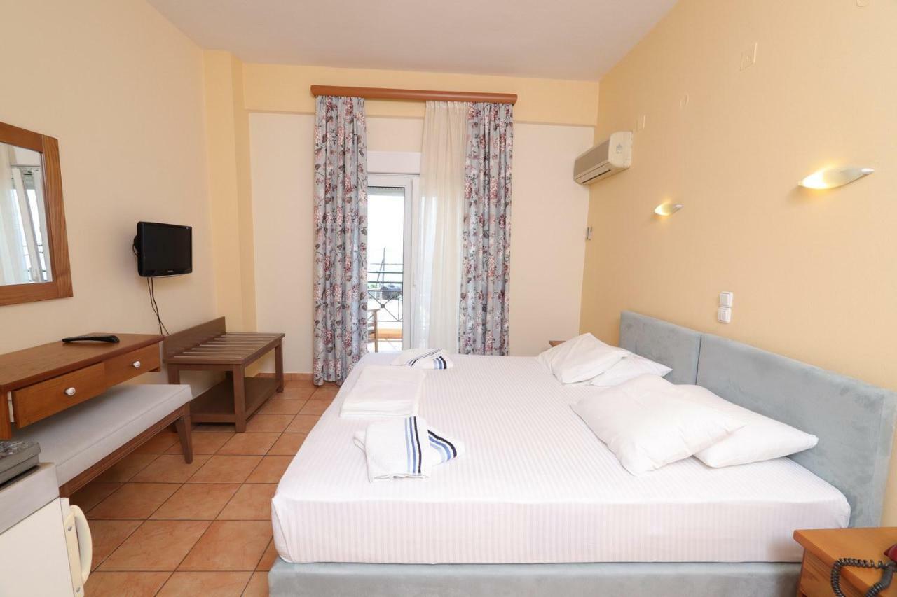 G. Kiapekou Aparthotel Loutrá Edipsoú Eksteriør bilde