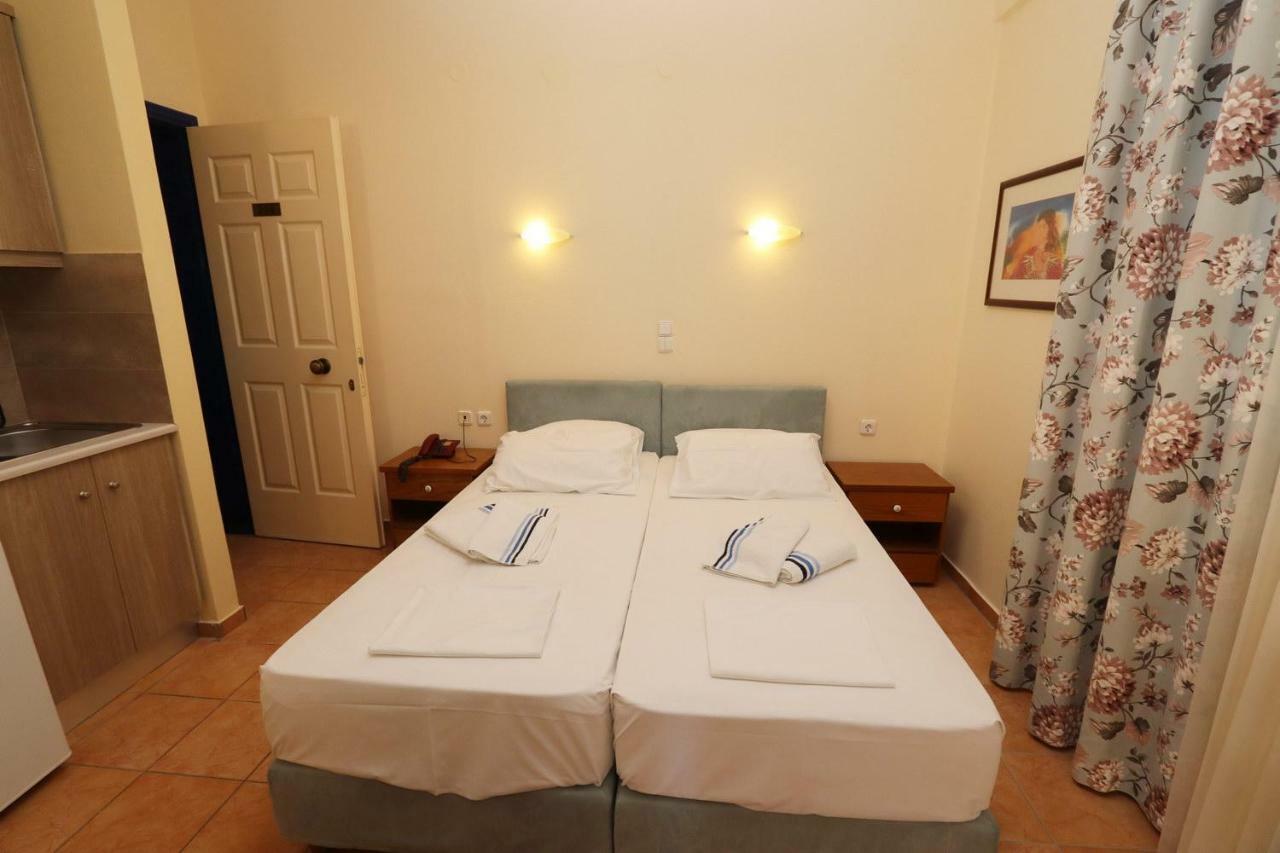 G. Kiapekou Aparthotel Loutrá Edipsoú Eksteriør bilde