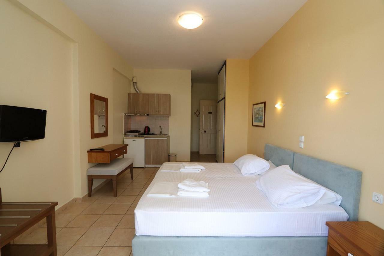 G. Kiapekou Aparthotel Loutrá Edipsoú Eksteriør bilde