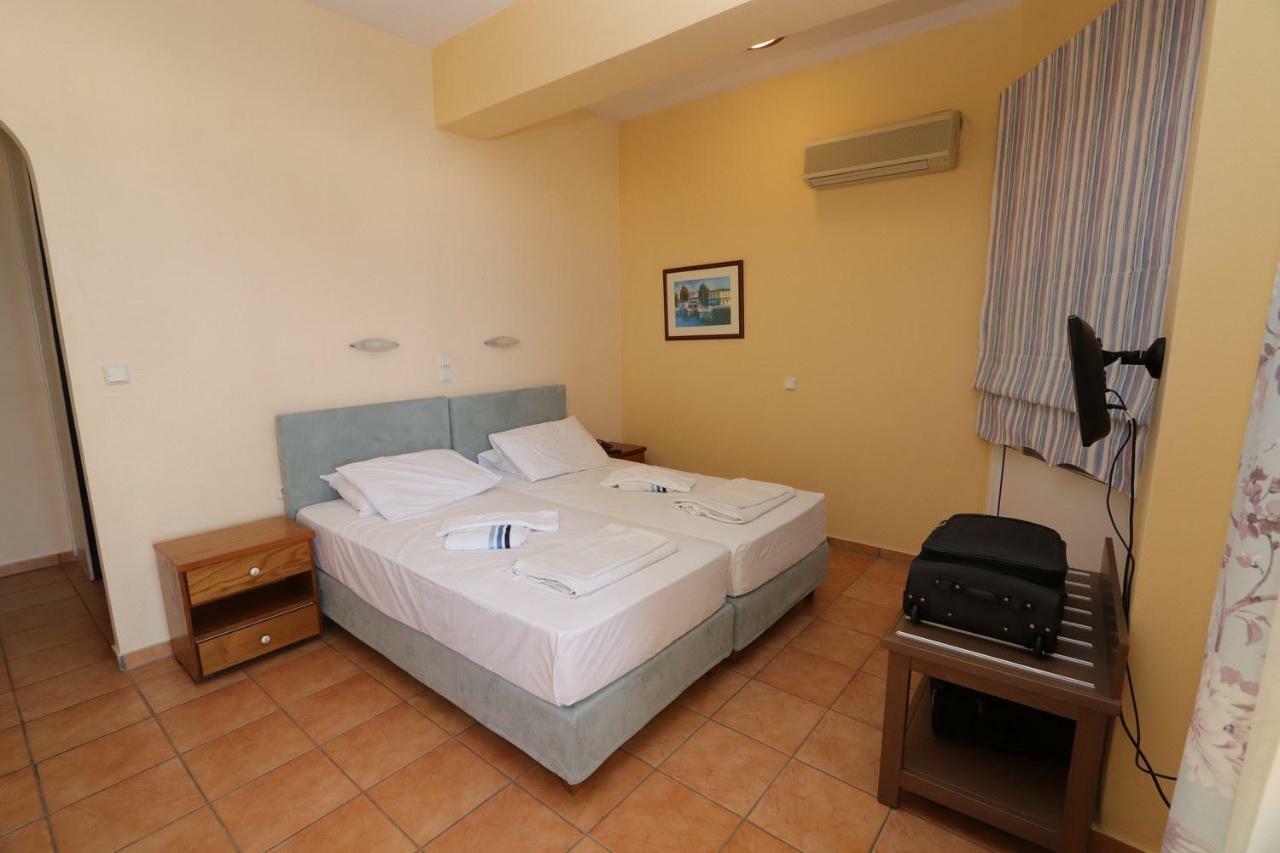 G. Kiapekou Aparthotel Loutrá Edipsoú Eksteriør bilde