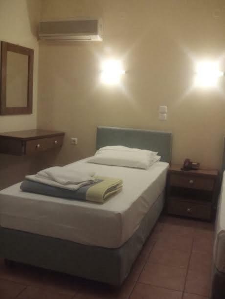 G. Kiapekou Aparthotel Loutrá Edipsoú Eksteriør bilde